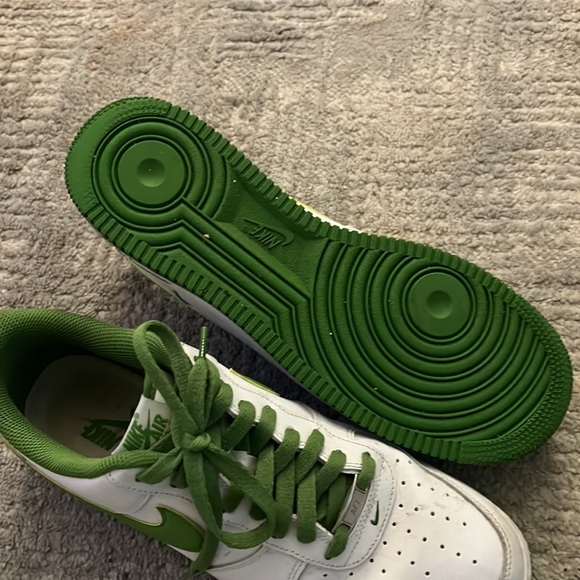 Nike Air Force Ones - Picture 2 of 4